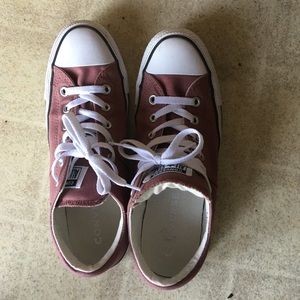 Pink converse